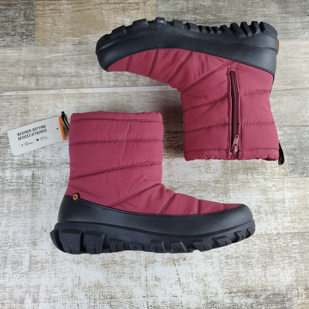Bogs Cedar Quilt Womens Ankle Boots Sz 10 Garnet Waterproof Side Zip Round Toe